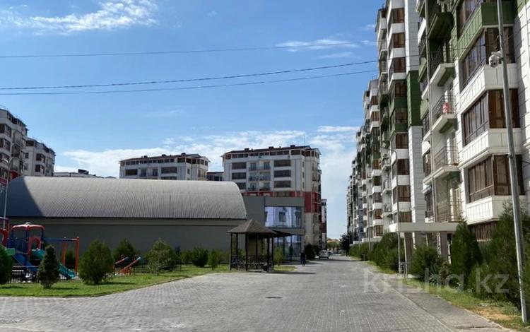2-бөлмелі пәтер · 65 м² · 9/10 қабат, Куаныша Толеметова 50/6, бағасы: 22 млн ₸ в Шымкенте — фото 2