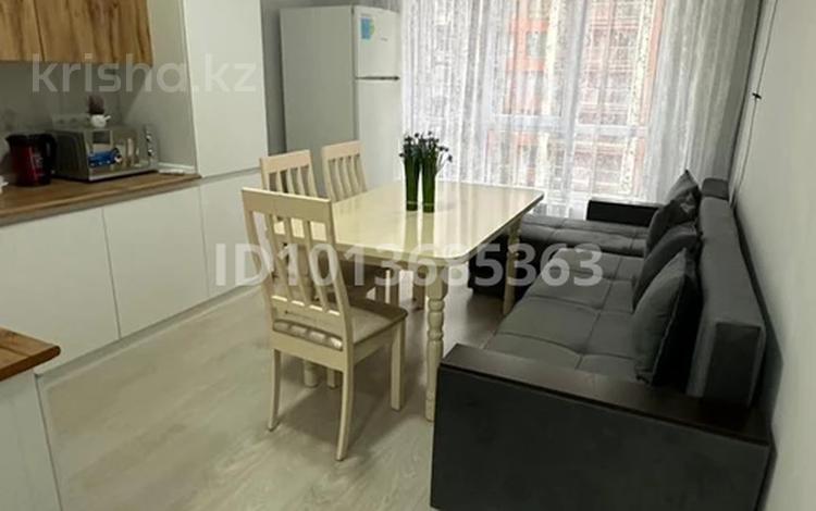 1-комнатная квартира · 44 м² · 8/18 этаж, Абая — Брусиловского за 300 000 ₸ в Алматы, Бостандыкский р-н — фото 2