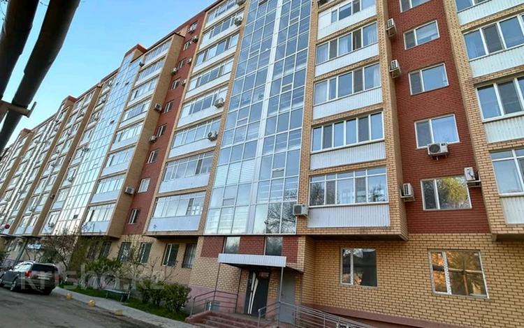 3-комнатная квартира · 90.5 м² · 8/9 этаж, Курмангазы 198 за 36.8 млн ₸ в Уральске — фото 2