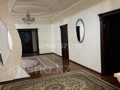 Отдельный дом · 7 комнат · 200 м² · 16.2 сот., Жолаева за 80 млн 〒 в Таразе