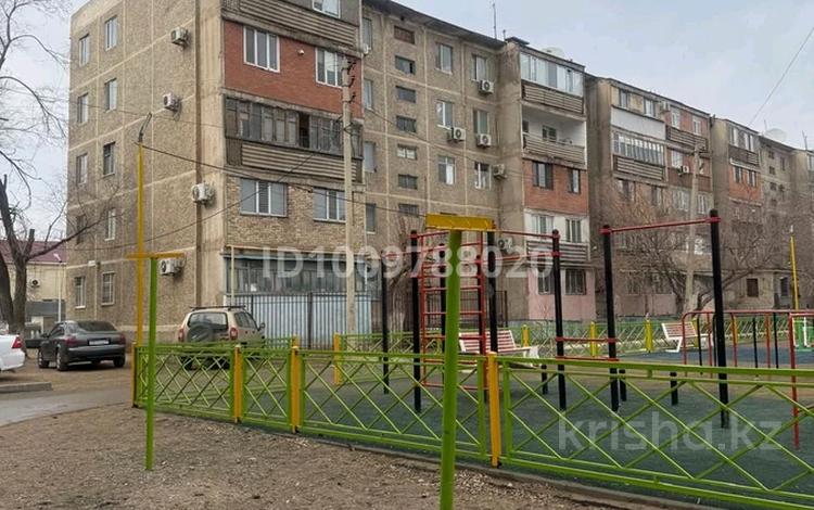 3-комнатная квартира · 60 м² · 5/5 этаж, Ауезов 5А — На против здания ДВД за 120 000 〒 в  — фото 2