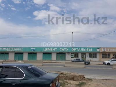 Аренда промбаз и заводов в Шымкенте: Промбаза · 10.5 соток, мкр Самал-3 22A — Алматинская Трасса за 1 млн 〒 Промбаза · 10.5 соток, мкр Самал-3 22A — Алматинская Трасса за 1 млн 〒 в Шымкенте, Абайский р-н