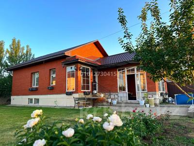 Отдельный дом · 5 комнат · 132 м² · 13 сот., мкр Уркер за 118 млн ₸ в Астане, Нура р-н