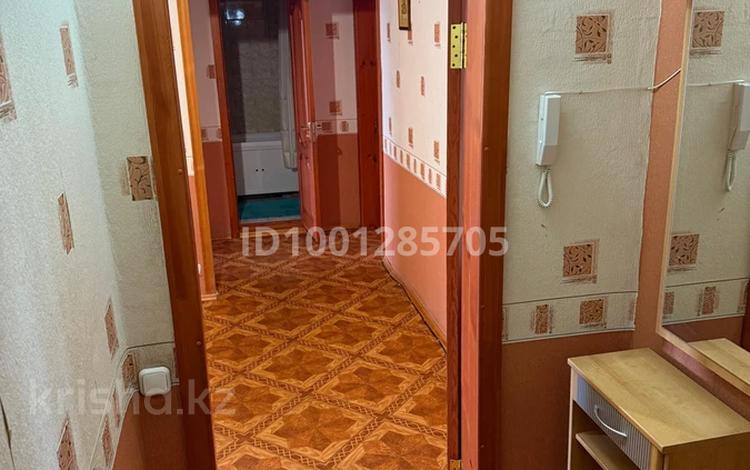 3-бөлмелі пәтер · 64 м² · 5/9 қабат, Степной 3 ш/а. 3/4, бағасы: 230 000 ₸ в Караганде, Казыбек би р-н — фото 2