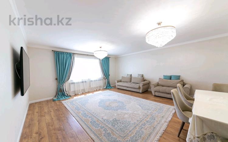 Отдельный дом · 5 комнат · 280 м² · 10 сот., Суйнбая 67 за 130 млн 〒 в Косшы — фото 2