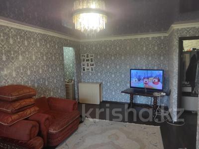 2-комнатная квартира · 45 м² · 5/5 этаж, Независимости — Пассаж за 5.7 млн 〒 в Темиртау