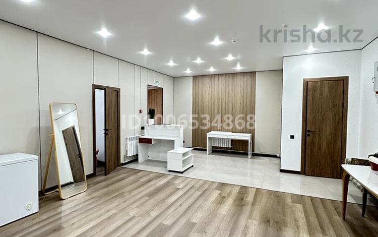 Еркін, қоймалар · 60 м², бағасы: 400 000 ₸ в Астане, Нура р-н — фото 11