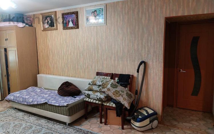2-комнатная квартира, 44.5 м², 1/4 этаж, мкр №3 за 22 млн 〒 в Алматы, Ауэзовский р-н — фото 2