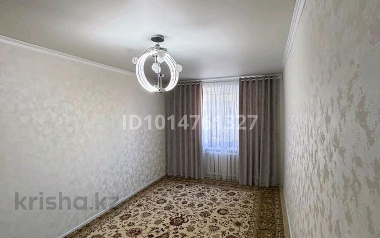2-комнатная квартира · 42.2 м² · 2/5 этаж, Сандригайло 60 — Супермаркет Меркурий за 15 млн ₸ в Рудном — фото 2