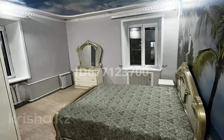 3-комнатная квартира · 80 м² · 1/3 этаж, Майкудук, Магнитогорская 44 за 190 000 ₸ в Караганде, Алихана Бокейханова р-н — фото 9