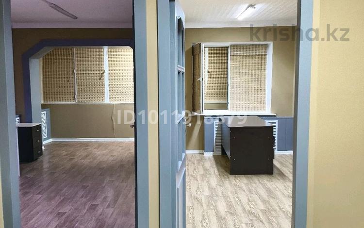 Кеңселер · 43 м², бағасы: 250 000 ₸ в Актау, 3-й мкр — фото 2
