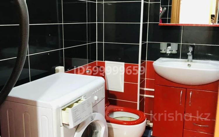 1-комнатная квартира · 42 м² · 9/10 этаж, мкр Жана Орда 2 за 110 000 ₸ в Уральске — фото 2