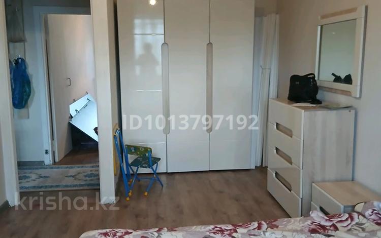 2-комнатная квартира · 48 м² · 5/5 этаж, мкр Юго-Восток, Университетская — Возле КАРГУ за 170 000 ₸ в Караганде, Казыбек би р-н — фото 2