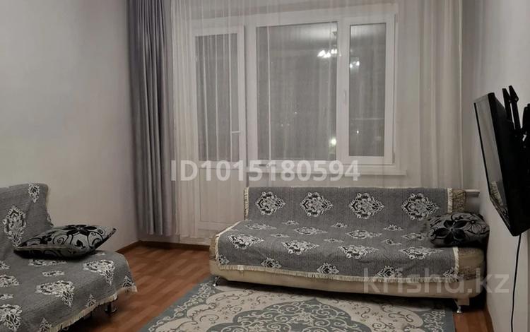 1-бөлмелі пәтер · 40 м² · 5/5 қабат, Аблайхана 9 — Аблай хана- Пушкина., бағасы: 13 000 ₸ в Астане, Алматы р-н — фото 4
