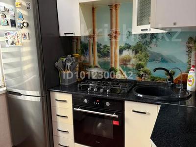 3-комнатная квартира · 59 м² · 2/4 этаж, Мкр. 10А 3 за 37 млн ₸ в Алматы, Ауэзовский р-н