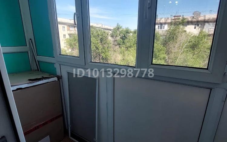 3-комнатная квартира · 61.8 м² · 4/5 этаж, Конаева 37 — Алдабергенова за 17.5 млн ₸ в Талдыкоргане, мкр Самал — фото 2