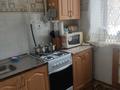 2-комнатная квартира · 41 м² · 1/5 этаж, 6й микрорайон, 6й микрорайон 5 за 16.8 млн ₸ в Караганде, Казыбек би р-н — фото 3