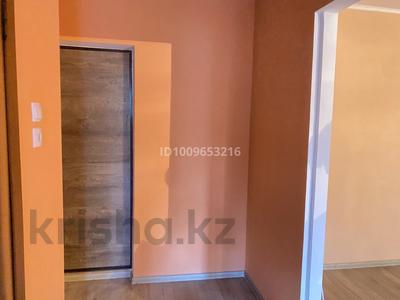 1-бөлмелі пәтер · 34 м² · 1/9 қабат, Строитель ш/а. 34 — Супермаркет Арман, бағасы: 14 млн ₸ в Уральске, мкр Строитель