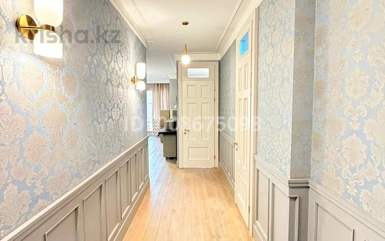 3-комнатная квартира · 90 м² · 5/7 этаж, Фурманова 301 за 750 000 ₸ в Алматы, Медеуский р-н — фото 2