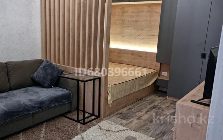 1-бөлмелі пәтер · 42 м² · 17/19 қабат, Юго-Восток ш/а., Шахтёров 52б, бағасы: 250 000 ₸ в Караганде, Казыбек би р-н — фото 3