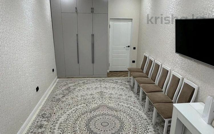 2-комнатная квартира · 75.2 м² · 10/15 этаж, 19-й мкр, 19 мкрн 4/4 за 37 млн ₸ в Актау — фото 4