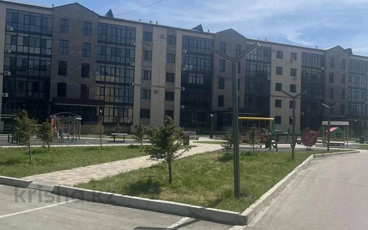 2-бөлмелі пәтер · 44 м² · 1/5 қабат, Увалиева 11, бағасы: 25.9 млн ₸ в Усть-Каменогорске — фото 2