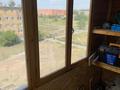3-комнатная квартира · 64 м² · 5/5 этаж, Майкудук, 14й микрорайон 20 за 10 млн ₸ в Караганде, Алихана Бокейханова р-н — фото 8
