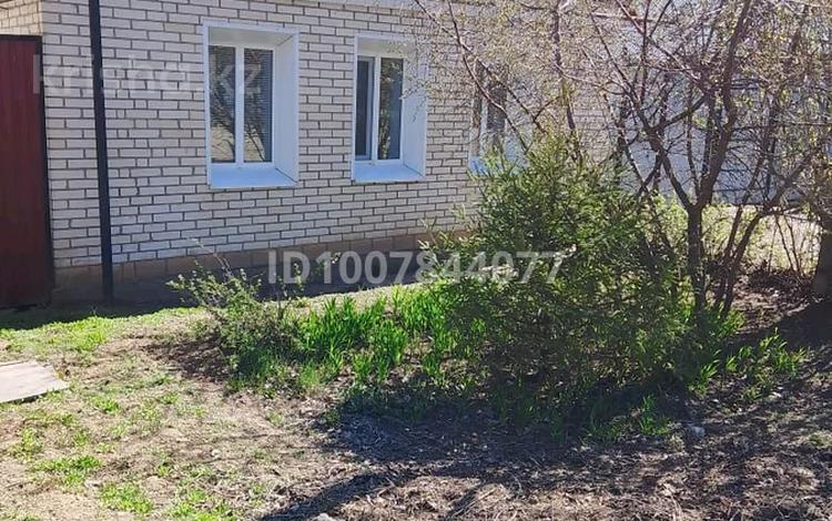Отдельный дом · 4 комнаты · 85 м² · 6 сот., Акмола 2/7 — Алматинская за 25 млн ₸ в Уральске — фото 2