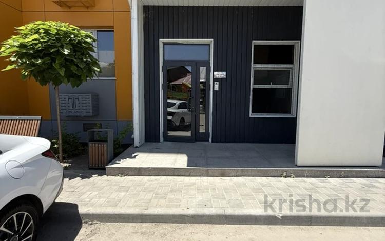 3-бөлмелі пәтер · 76 м² · 7/10 қабат, Алтын Орда 7/1а — Райымбека, бағасы: 28.8 млн ₸ в Абай — фото 2