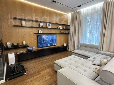 3-бөлмелі пәтер · 110 м² · 1/3 қабат, Аль- Фараби 116/31-56, бағасы: 210 млн ₸ в Алматы, Медеуский р-н