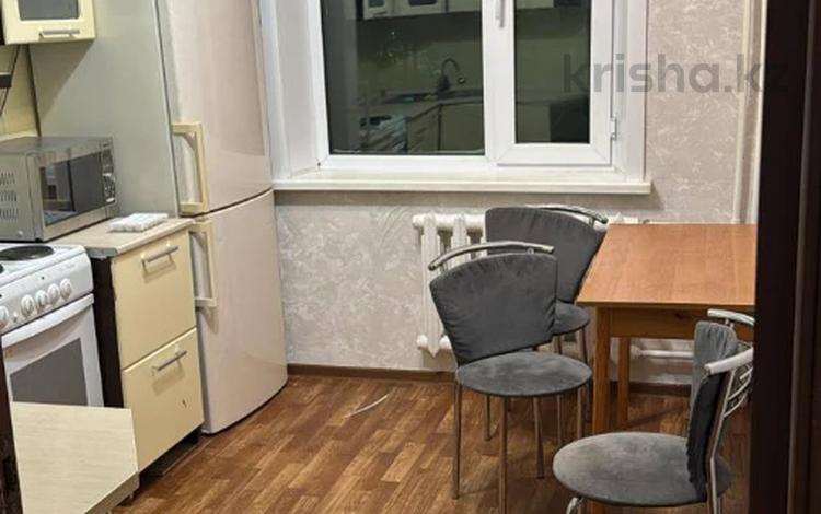 2-комнатная квартира · 54 м² · 5/9 этаж, мкр Юго-Восток, Мкр Степной 4 2 за 190 000 ₸ в Караганде, Казыбек би р-н — фото 14