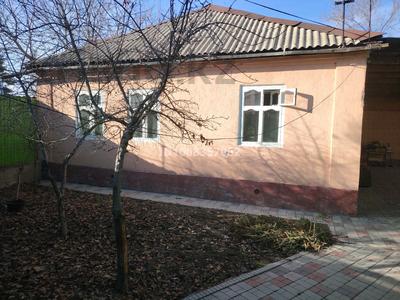 Отдельный дом · 4 комнаты · 100 м² · 6 сот., Байдилдаева — Конаева - Комратова за 30 млн 〒 в Таразе