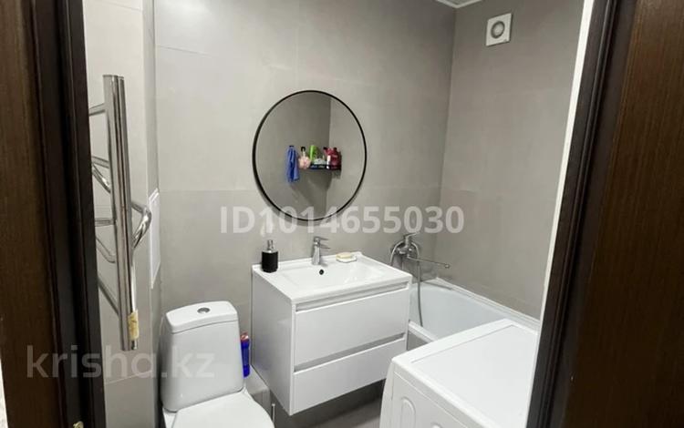 3-бөлмелі пәтер · 65 м² · 4/5 қабат, Ақсай-2 ш/а. 5, бағасы: 42 млн ₸ в Алматы, Ауэзовский р-н — фото 2