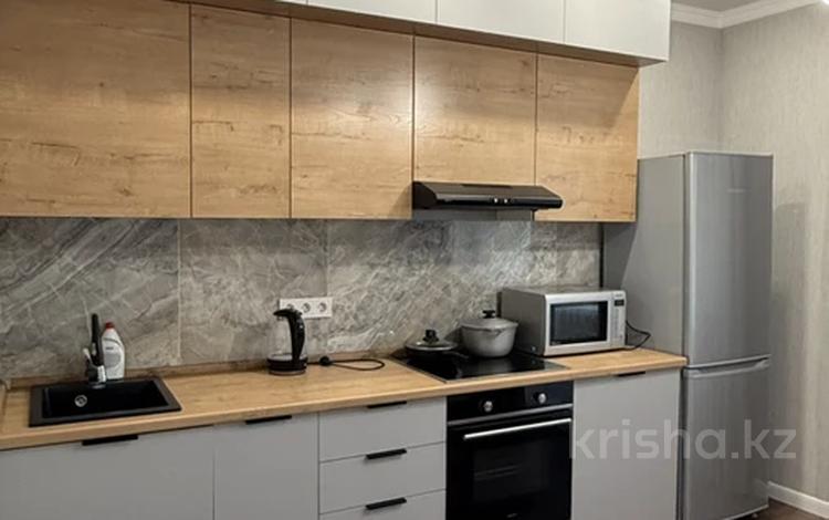 1-комнатная квартира · 47 м² · 10/18 этаж, Туран 52 за 15 000 ₸ в Астане, Нура р-н — фото 2