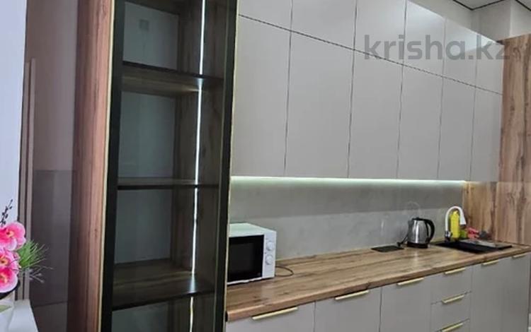 2-комнатная квартира · 71 м² · 9/15 этаж, 17-й мкр 48 за 25 млн ₸ в Актау — фото 2