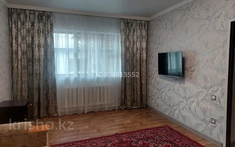 Отдельный дом • 2 комнаты • 70 м² • помесячно, мкр Калкаман-2 Алдан Айымбетов 22 за 200 000 〒 в Алматы, Наурызбайский р-н — фото 2