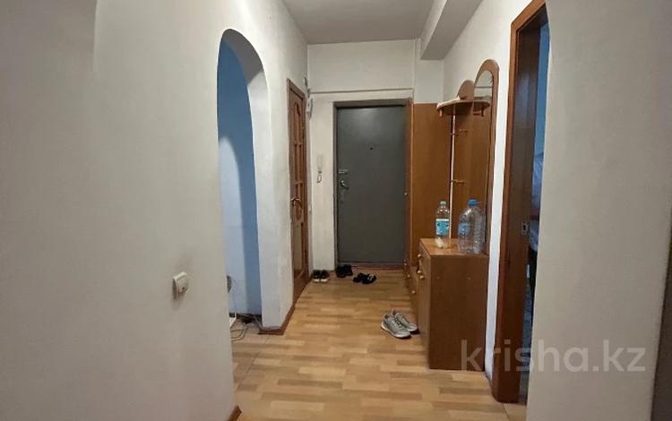 3-бөлмелі пәтер · 68 м² · 4/5 қабат, мкр Самал-1 16, бағасы: 64 млн ₸ в Алматы, Медеуский р-н — фото 2