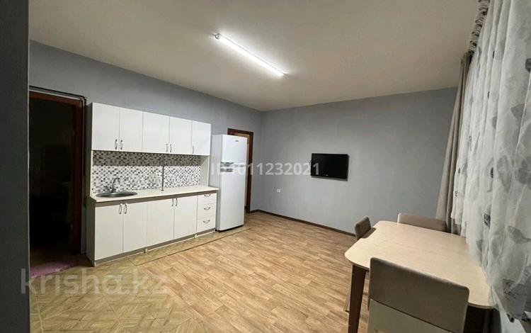 2-комнатная квартира · 37 м² · 2/2 этаж, мкр Нур Алатау 35 за 220 000 ₸ в Алматы, Бостандыкский р-н — фото 2
