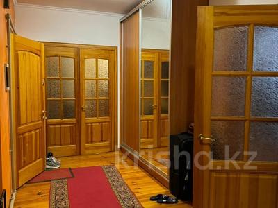 Отдельный дом • 3 комнаты • 121 м² • 10 сот., Академгородок б/н за 110 млн 〒 в Шымкенте