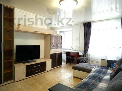 3-комнатная квартира · 51.5 м² · 1/5 этаж, пр. Назарбаева за 16.5 млн 〒 в Караганде, Казыбек би р-н
