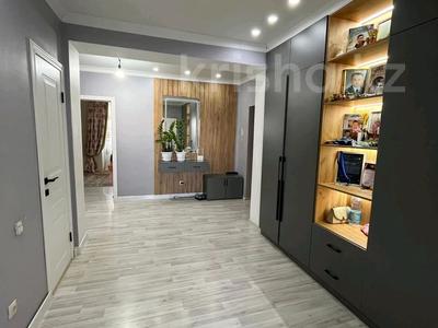 2-комнатная квартира · 88 м² · 5/5 этаж, бурабай за 22.5 млн ₸ в Актобе, мкр. Курмыш