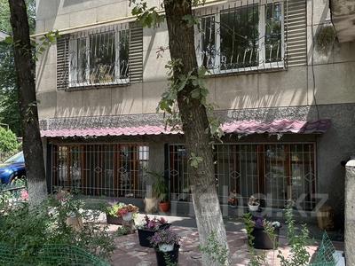 3-комнатная квартира · 82 м² · 1/5 этаж, Амангельды 55 — Кабанбай батыра за 83 млн ₸ в Алматы, Алмалинский р-н