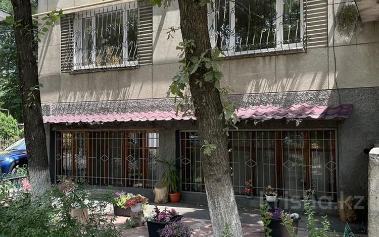 3-комнатная квартира · 82 м² · 1/5 этаж, Амангельды 55 — Кабанбай батыра за 83 млн ₸ в Алматы, Алмалинский р-н — фото 2