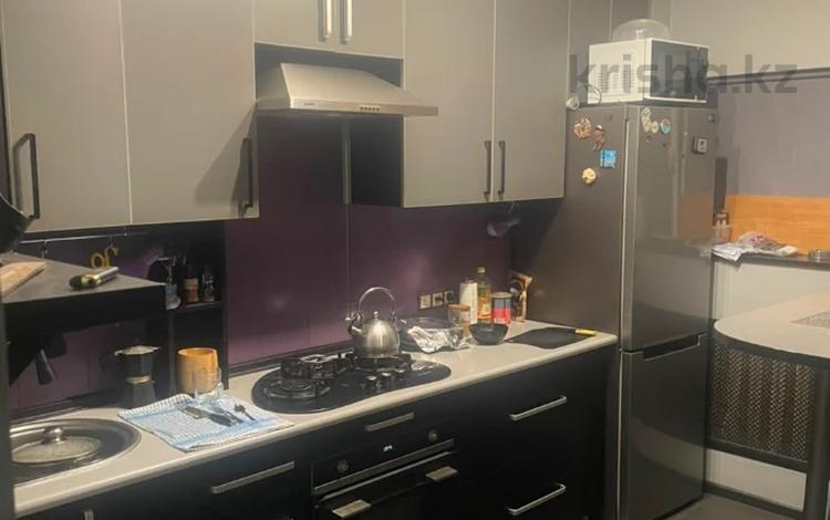 2-бөлмелі пәтер · 53.6 м² · 6/9 қабат, Молдагуловой 32, бағасы: 39 млн ₸ в Алматы, Алмалинский р-н — фото 2