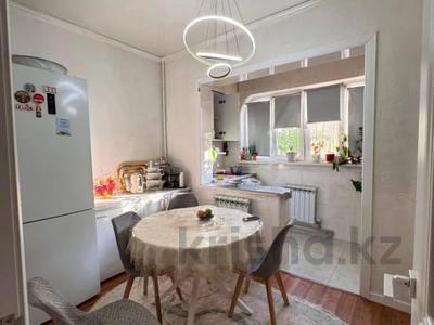 2-бөлмелі пәтер · 61 м² · 2/5 қабат, Ақсай-5 ш/а., бағасы: 45 млн ₸ в Алматы, Ауэзовский р-н