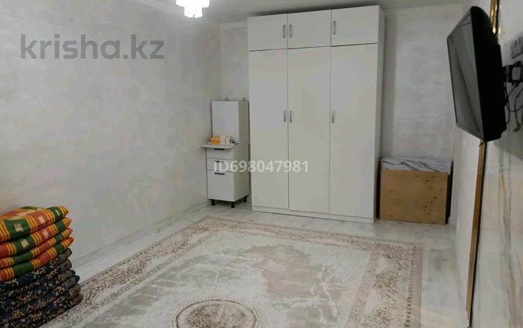 1-комнатная квартира · 30 м² · 5/5 этаж, 2мкр 22 — Ырыс ресторан за 150 000 ₸ в Атырау, мкр Авангард-2 — фото 3