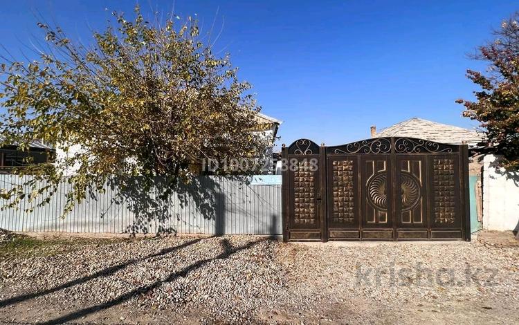 Отдельный дом · 3 комнаты · 63 м² · 6 сот., 2 й переулок Райымбек Батыр 25 — Район Залиний за 23 млн 〒 в Таразе — фото 2