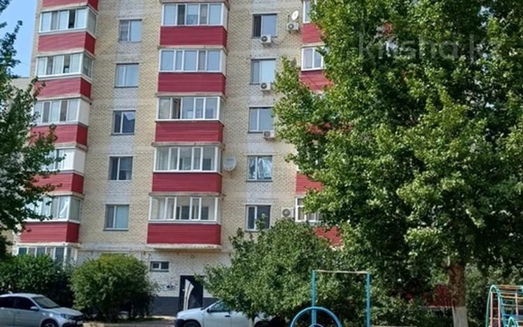 3-комнатная квартира · 78 м² · 9/10 этаж, мкр Жана Орда 4 за 22.6 млн ₸ в Уральске — фото 2
