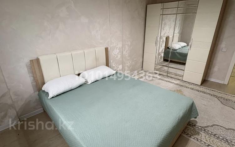 2-комнатная квартира · 68 м² · 3/9 этаж, мкр Атырау за 330 000 ₸ в Алматы, Медеуский р-н — фото 2