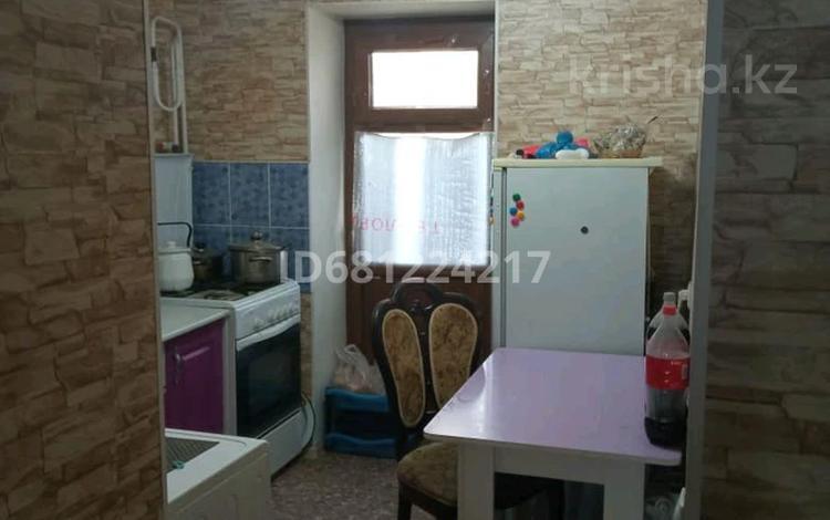 1-комнатная квартира · 28 м² · 4/4 этаж, Пр Абая 41 за 7 млн 〒 в  — фото 2